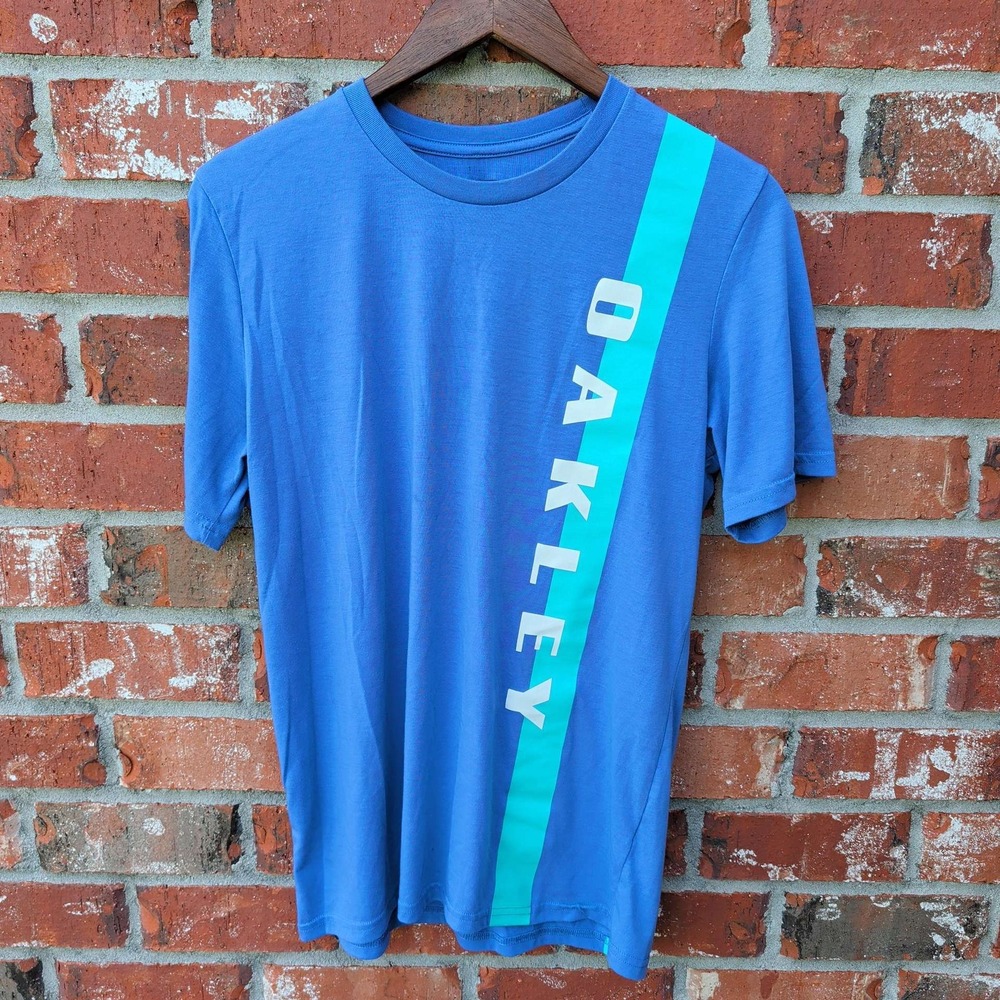 Oakley T-Shirt Mens Medium Blue Vertical Stripe Ohydrolix Graphic Tee